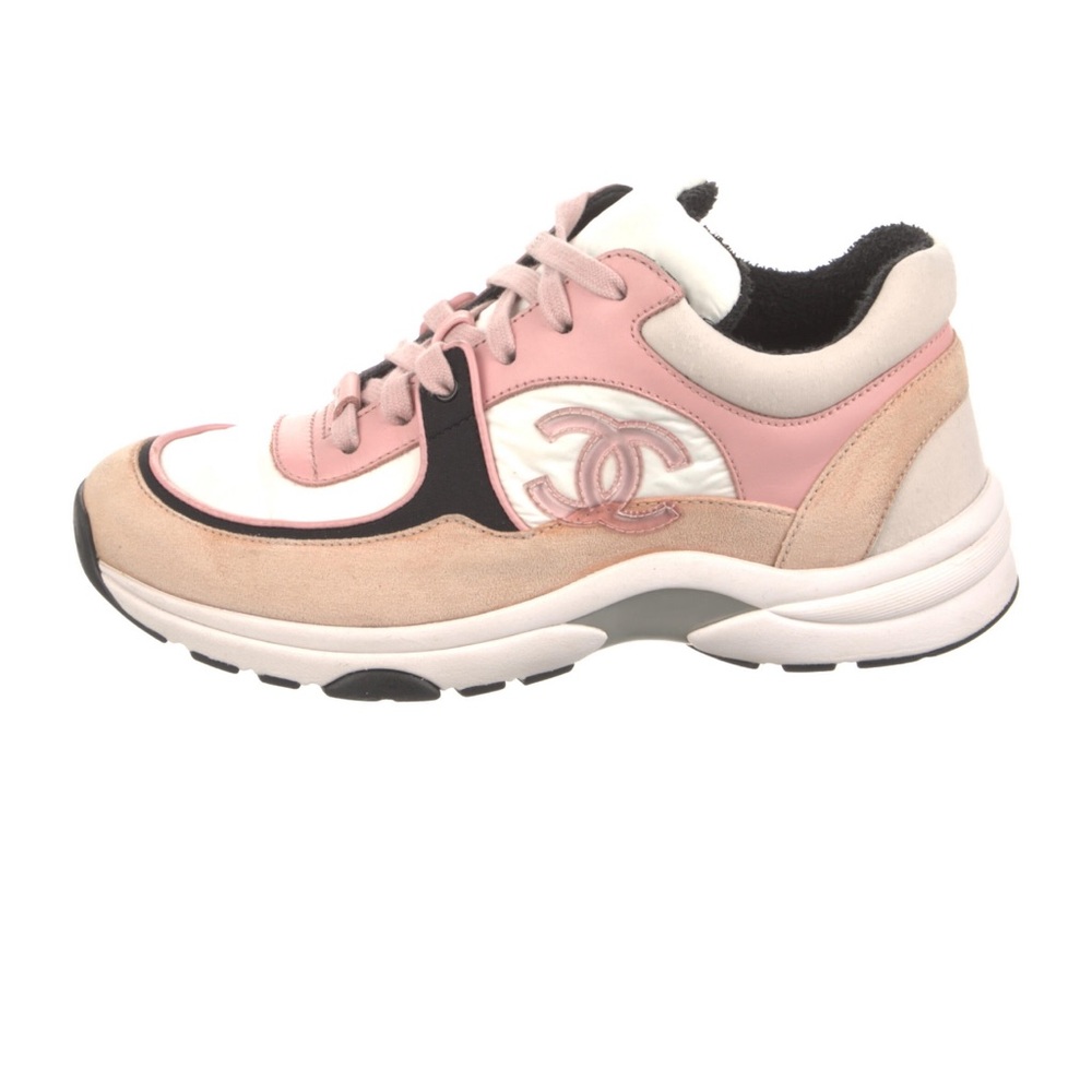 Chanel CC Logo Sneakers in Pink!